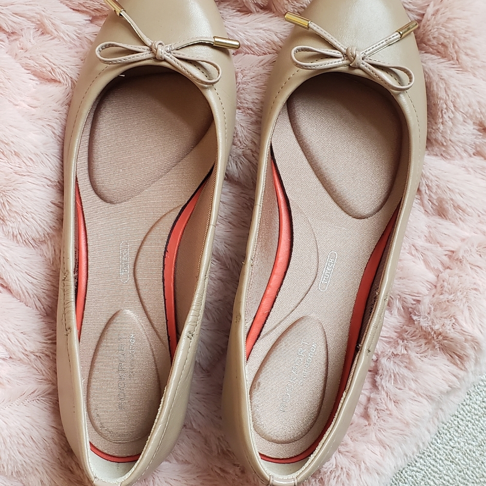 Rockport Total Motion Nude Ballet Flats Size 8